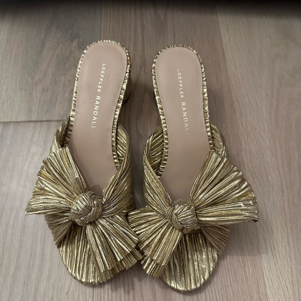 Loeffler Randall Pleated Bow Heels